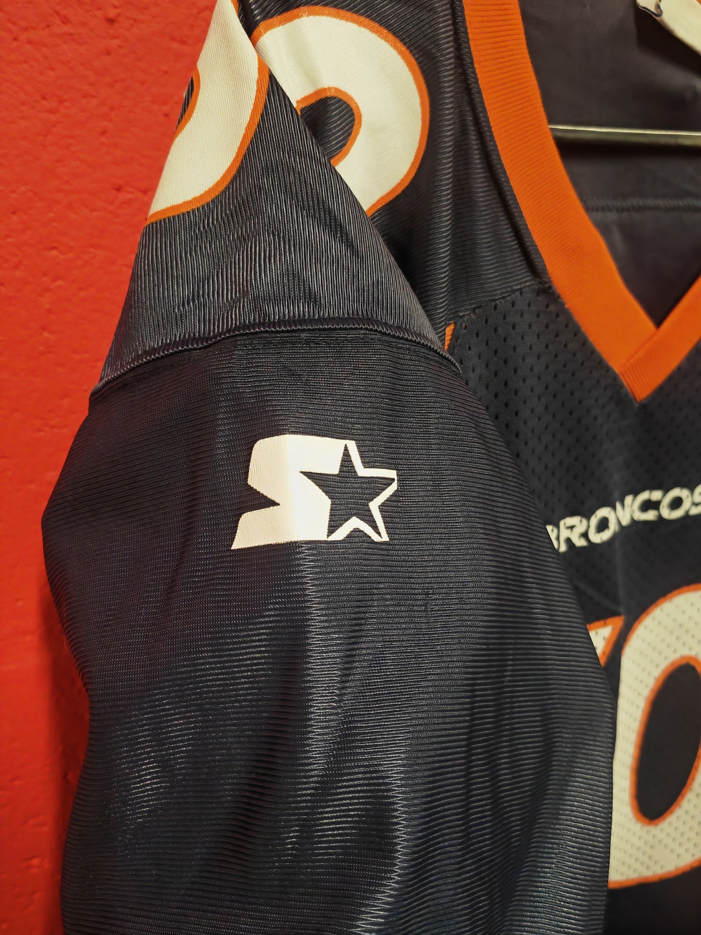 Starter Denver Broncos NFL Jersey, #30 Davis, Navy/Orange, Size Medium