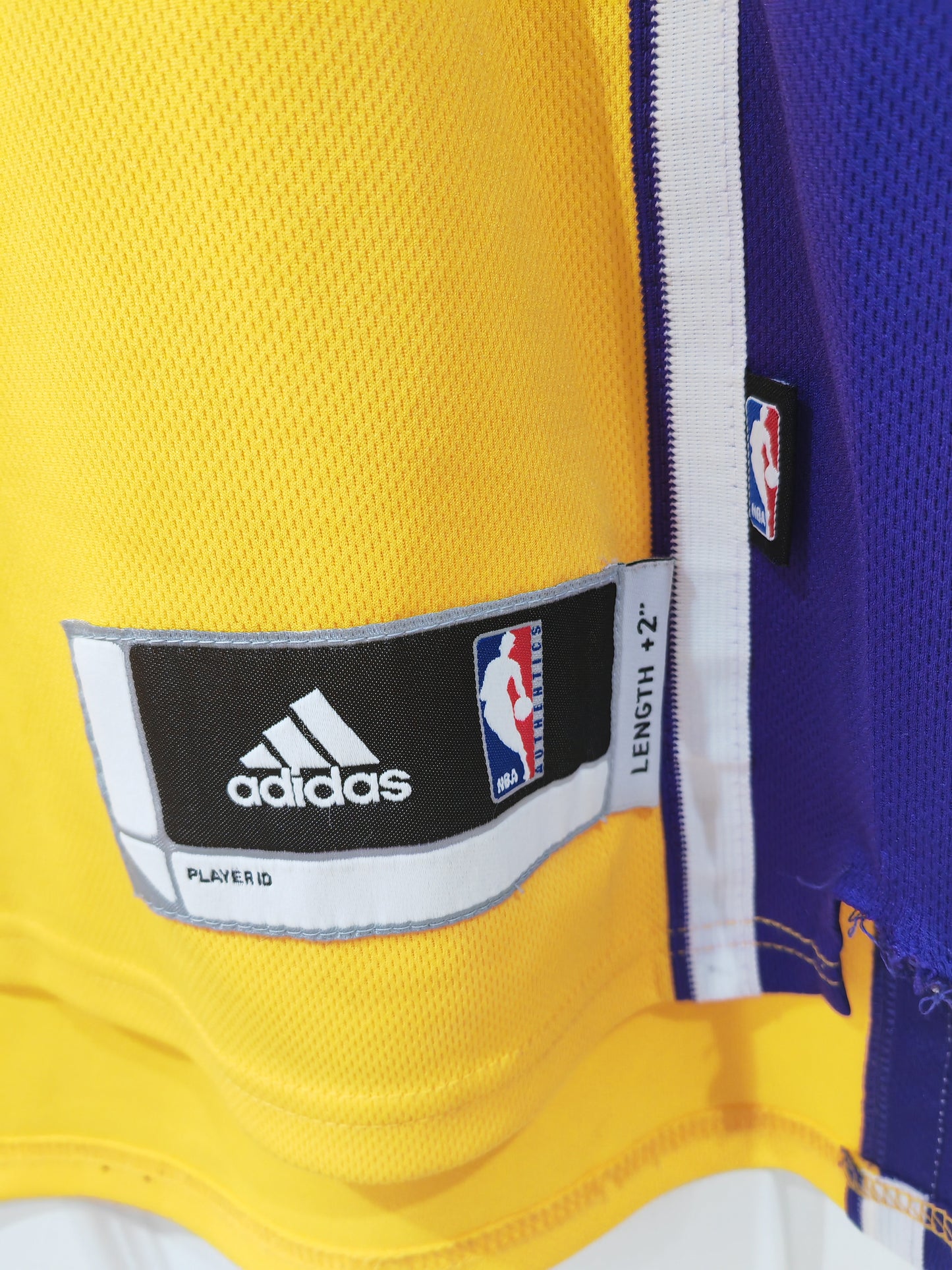 Adidas Los Angeles Lakers NBA Jersey, #12 Howard, Yellow, Size XS +2 Length