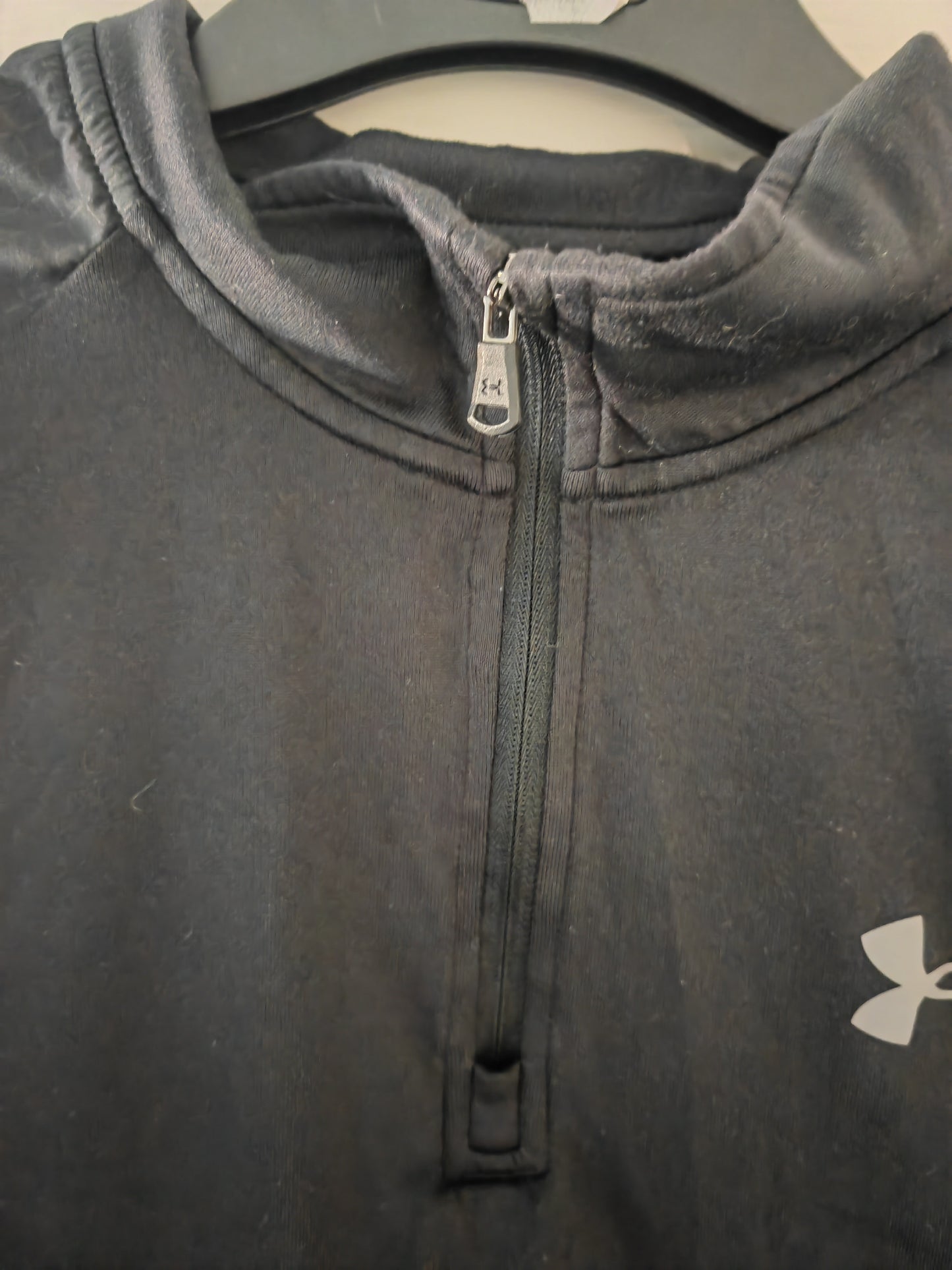 Under Armour 1/4 Zip Long Sleeve Lightweight Training Top, Black, Size Small