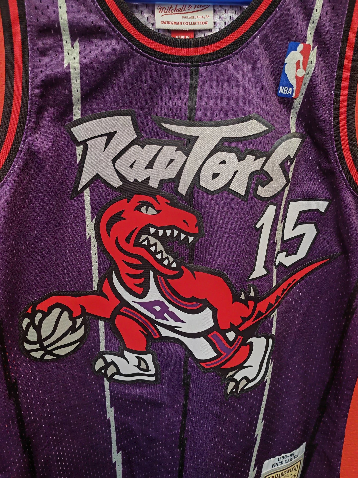 Mitchell & Ness Toronto Raptors 1998/99 NBA Jersey, #15 Carter. Purple, Size Medium